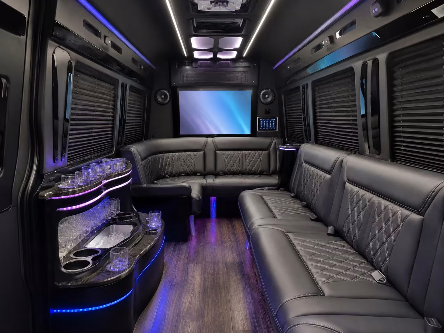 getting your group to newark liberty international airport has never been smoother